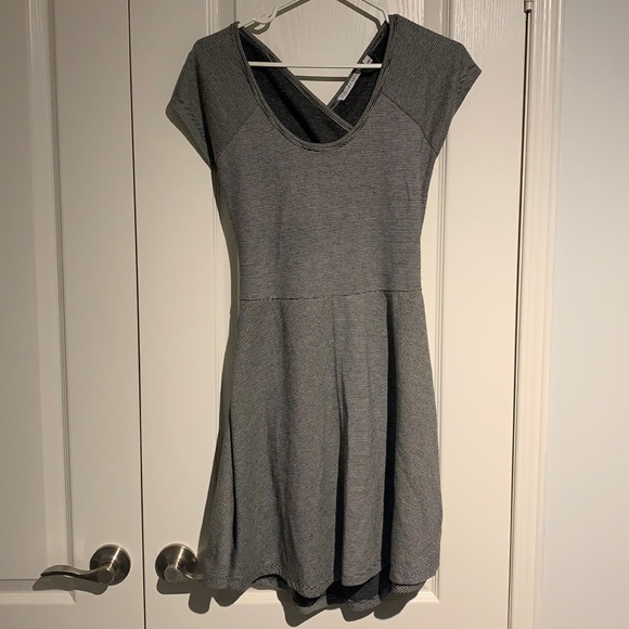 Open back striped casual dress - Picture 1 of 3